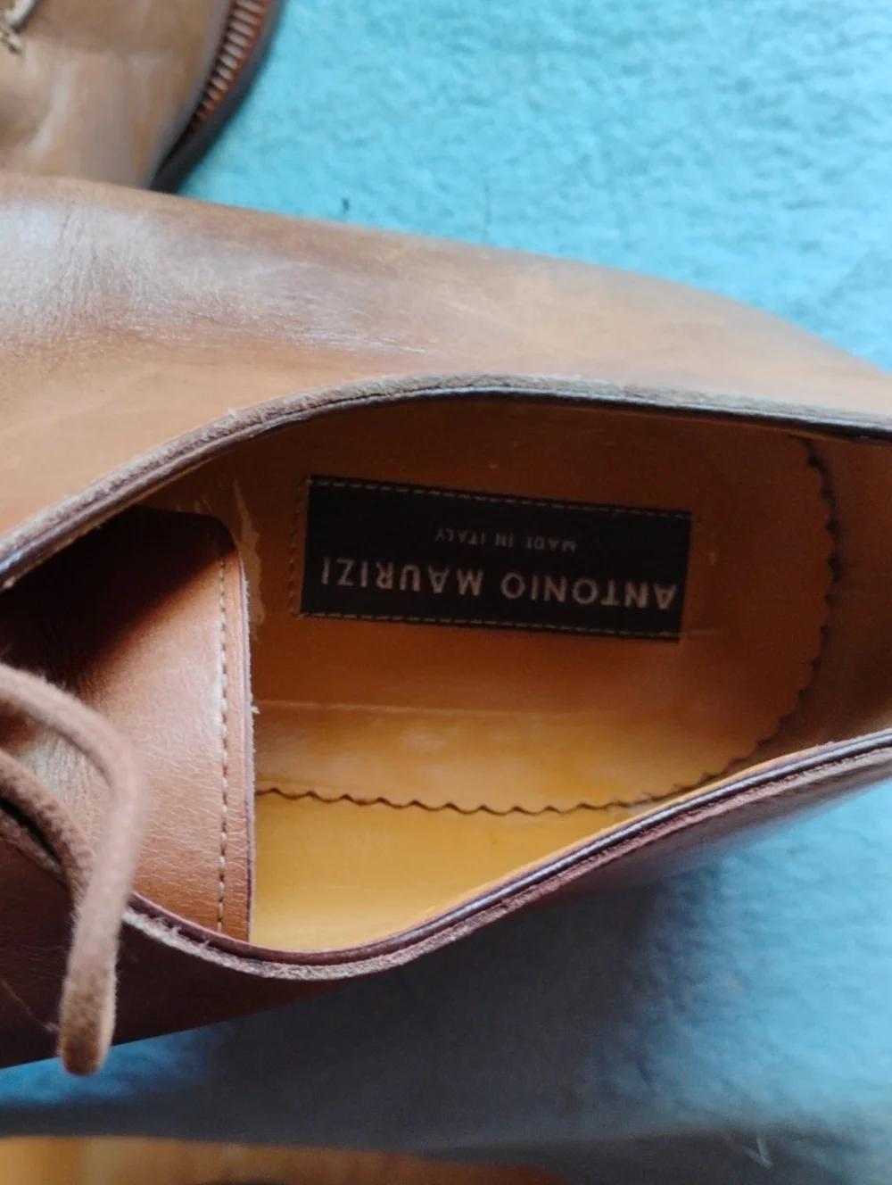 Antonio Maurizi classic tan